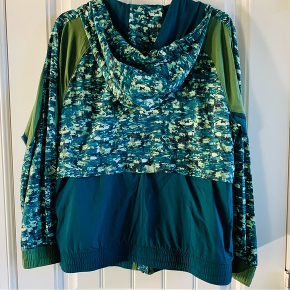 Smartwool Womens Peaklite Merino Wool Active Lightweight Hooded Jacket | Medium - Picture 8 of 8